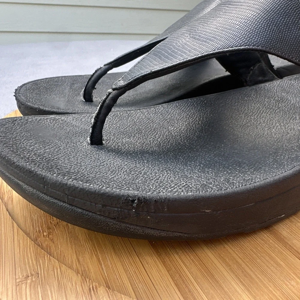 FitFlop Lulu Flip Flops Comfort Sandal Shoes Womens 10 Black Leather Wedge